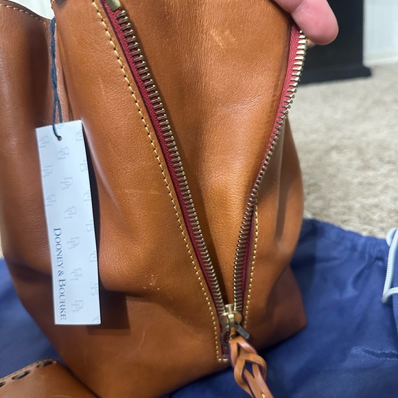 Dooney & Bourke Tan Florentine Leather Bag & Matching Wallet, Dust Bag, Coach - Picture 5 of 13